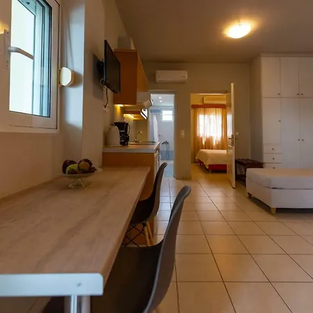 Aparthotel Theoxenia