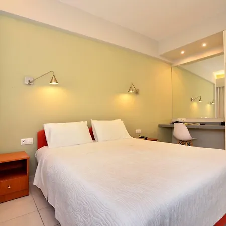 Hotel apartamentowy Theoxenia