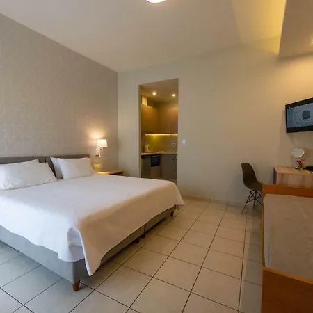 Theoxenia Hotel apartamentowy 4*